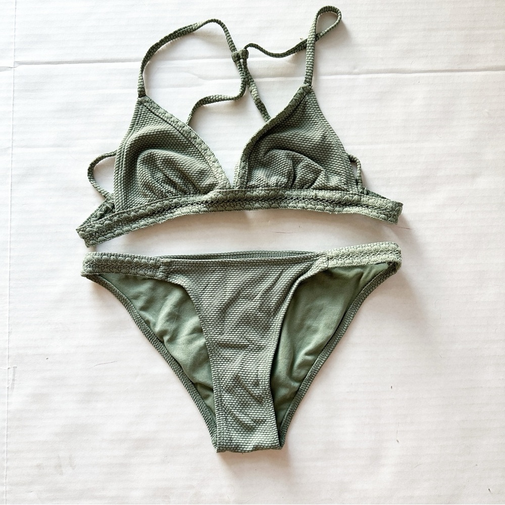 Xhilaration Textured Bikini Set with Top & Bottoms in Sage Green size XS
